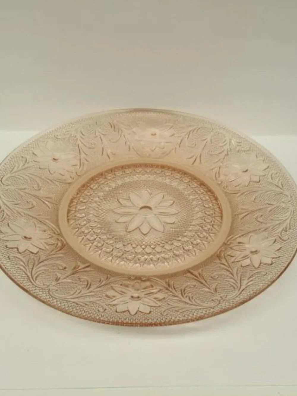 Tiara Sandwich this listing